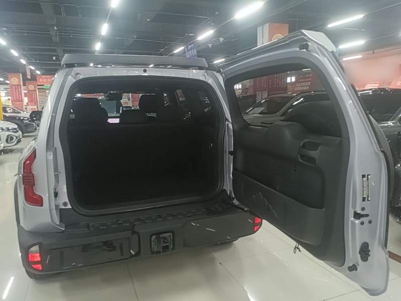 Used Deepal G318 2024 Four-Wheel-Drive Air Suspension Model — 18