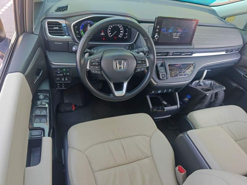 Used Honda Odyssey 2022 2.0L eHEV Prestige Four-Seater Edition — 10