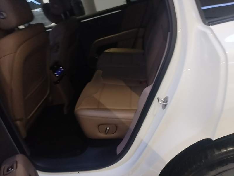 Used Li Auto i6 2025 Model Two-Wheel-Drive Standard Type — 16