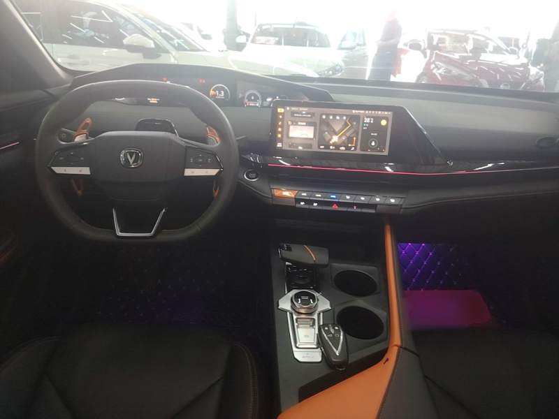 Used CHANGAN UNI-V 2022 1.5T Prestige Version — 9