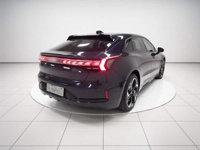 Used Zeekr 001 2023 YOU Edition 100 kWh — 6