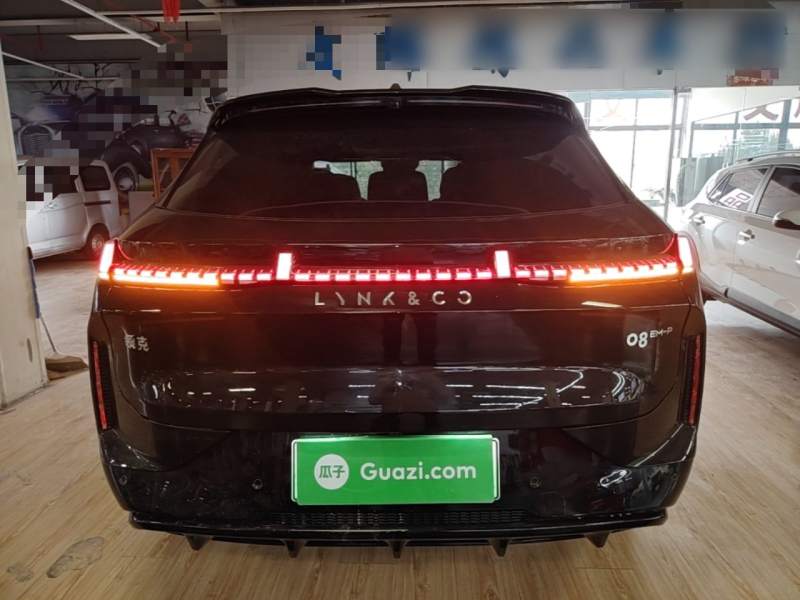 Used Lynk & Co 08 EM-P 2025 120km Long-Range Pro — 5