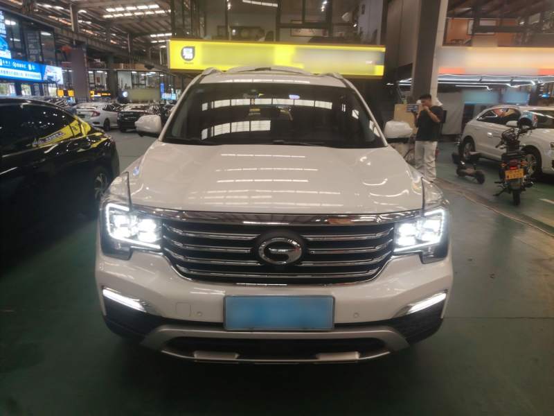 Used GAC Trumpchi GS8 2017 320T Two-Wheel Drive Luxury Smart Connectivity Version (7 Seats) — 2