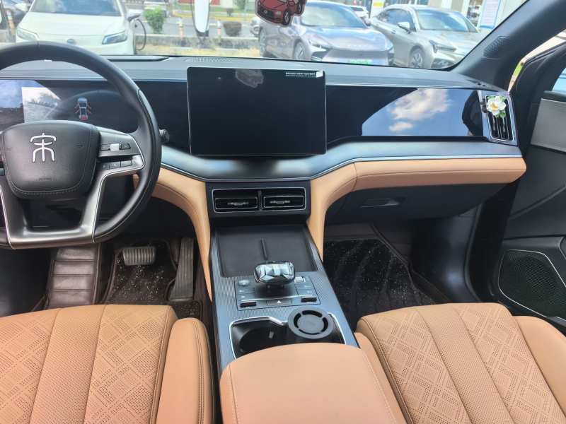 Used BYD Song L DM-i 2024 112 km Leading Edition — 18