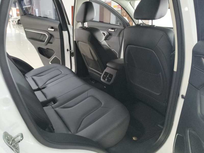 Used Haval H6 2017 Red Label 2.0T Automatic Two-Wheel Drive ZhiShang Model — 17