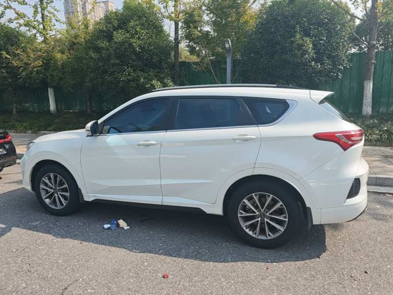 Used JETOUR X70 2020 1.5T Manual Comfort Edition 6 Seats — 4