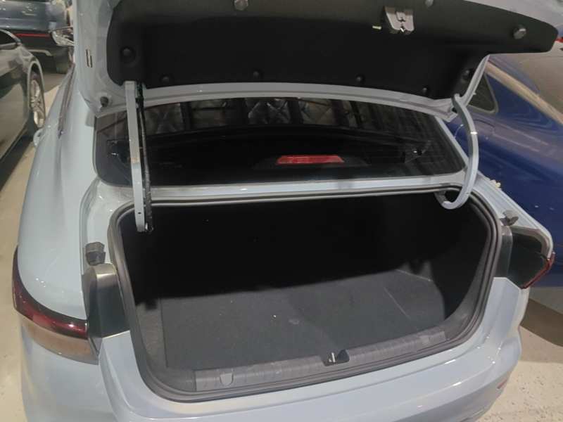 Used Geely Auto Emgrand 2023 4th Generation Champion Edition 1.5L CVT Prestige Model — 21