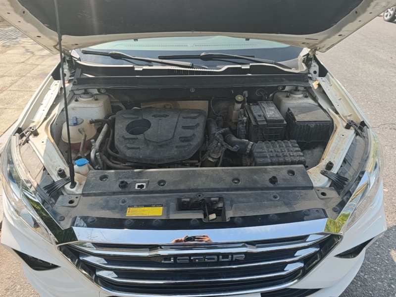 Used JETOUR X70 2020 1.5T Manual Comfort Edition 6 Seats — 22
