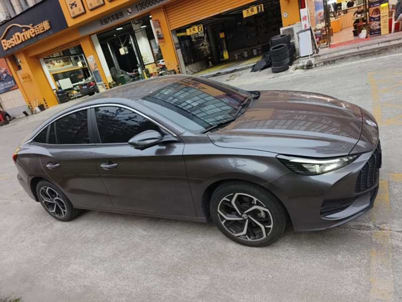 Used MG 5 2025 300TGI Global Flagship Edition — 25