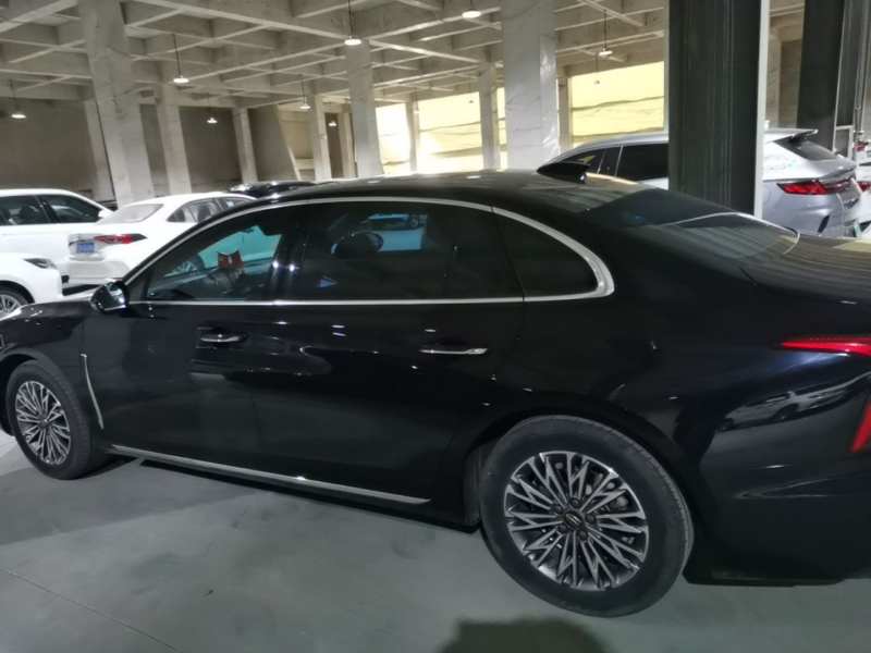Used Hongqi H5 2024 1.5T DCT Smart Connect Flagship Edition – Chinese Trim Yun — 3
