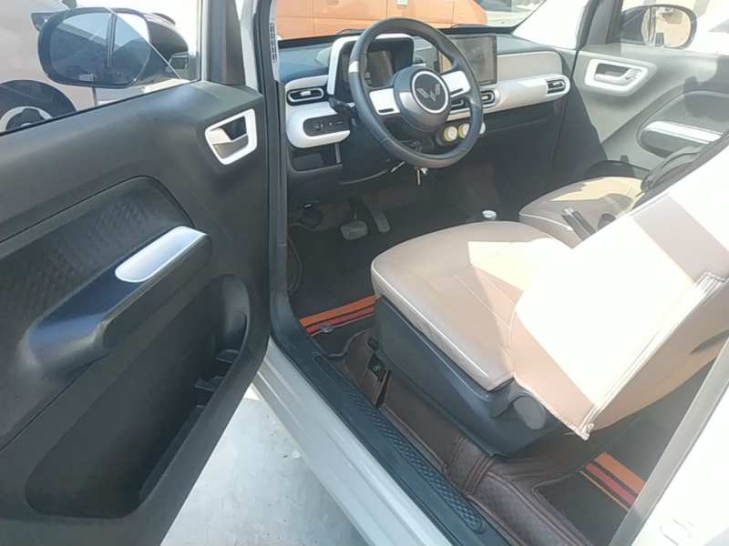 Used Wuling Hongguang MINIEV 2024 3rd Generation 215km Youth Edition — 15