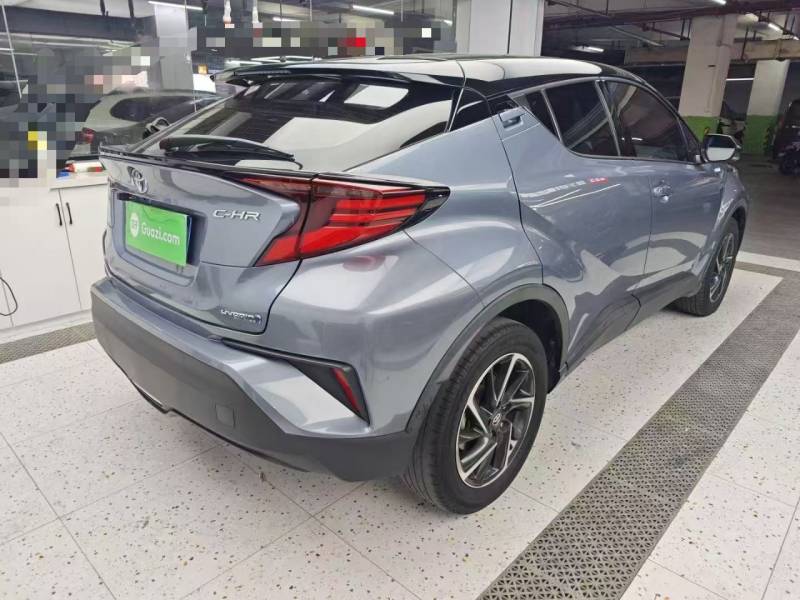 Used Toyota C-HR 2021 Dual-Motor 2.0L E-CVT Luxury Edition — 6