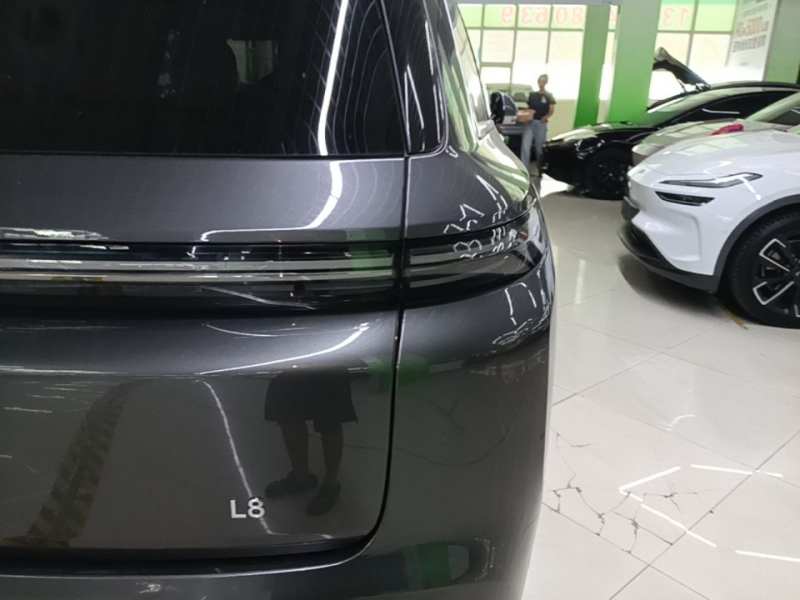 Used Li Auto L8 2023 Pro Model — 7