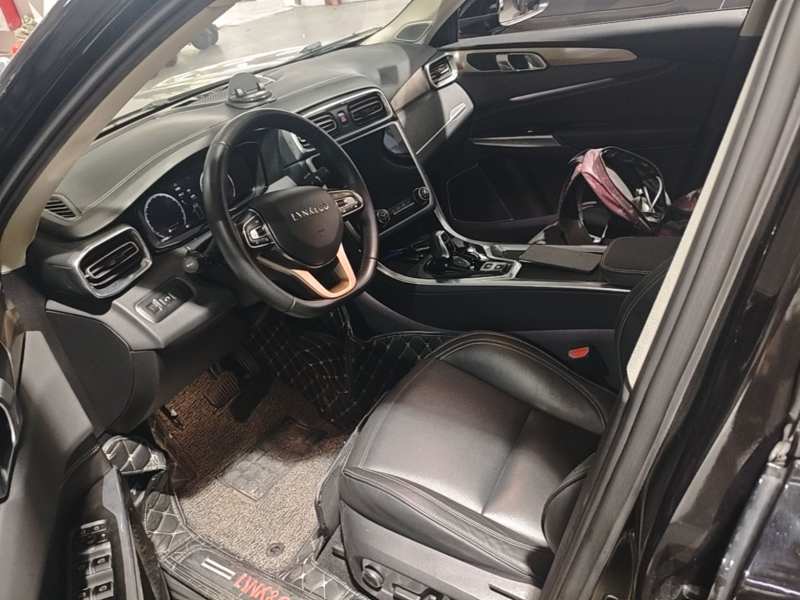 Used Lynk & Co 01 2017 2.0T Two-Wheel Drive Pro Edition — 14