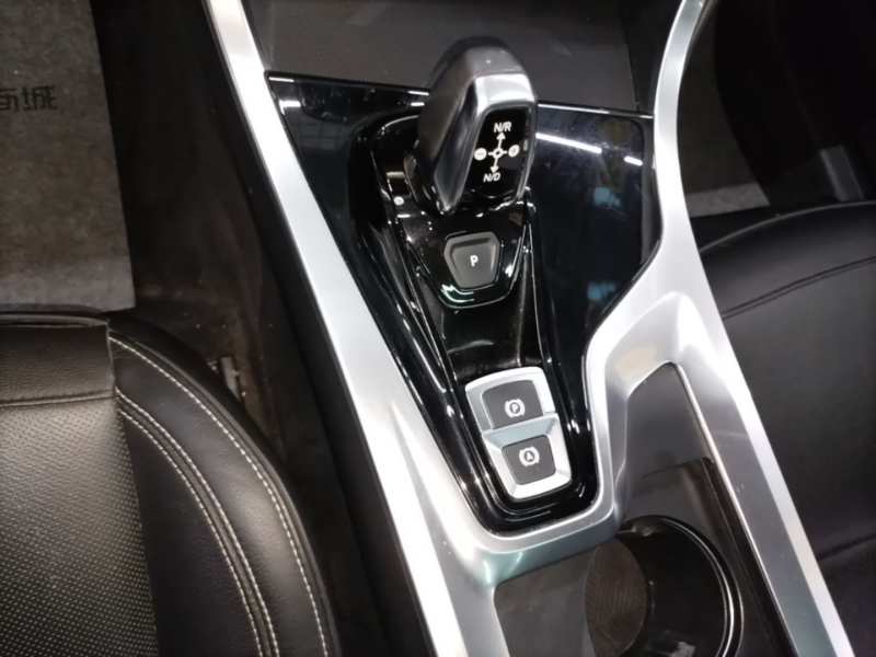 Used Lynk & Co 01 2017 2.0T Two-Wheel Drive Pro Edition — 13