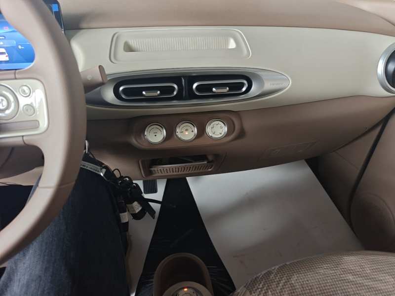 Used Wuling Hongguang MINIEV 2025 Four-Door Version Advanced Edition — 12