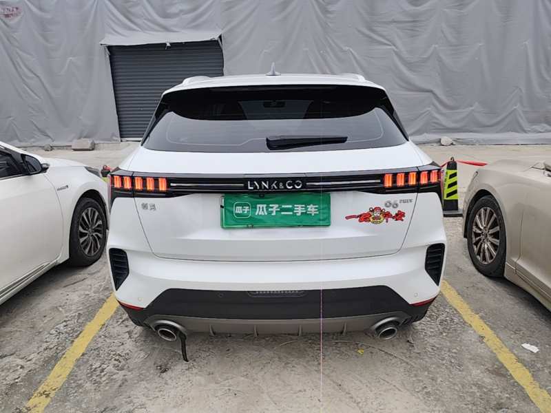 Used Lynk & Co 06 EM-P 2022 PHEV 84 km Range Pro Version — 5