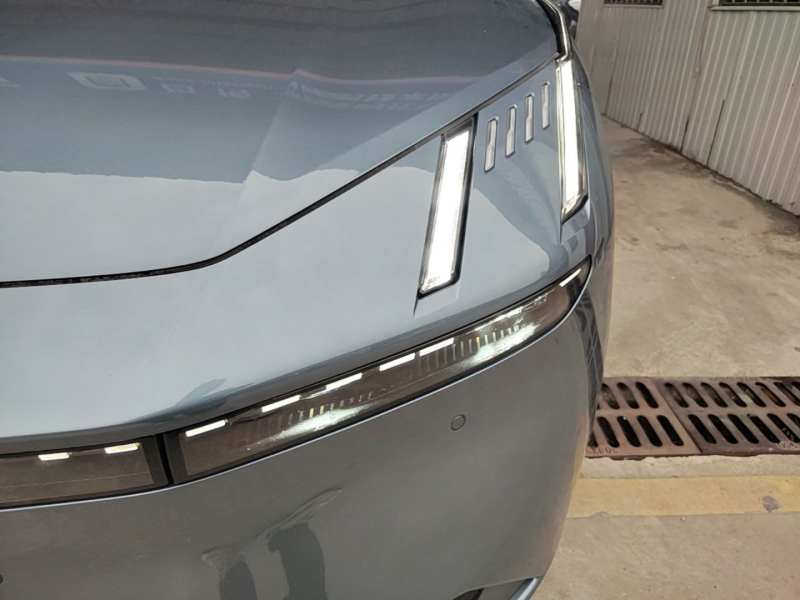 Used Lynk & Co Z10 2025 95 kWh 702 km All-Wheel Drive Intelligent Driving Ultra — 23