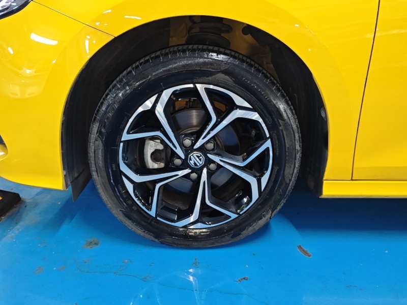 Used MG 5 2021 180 DVVT CVT Youth Luxury Edition — 22