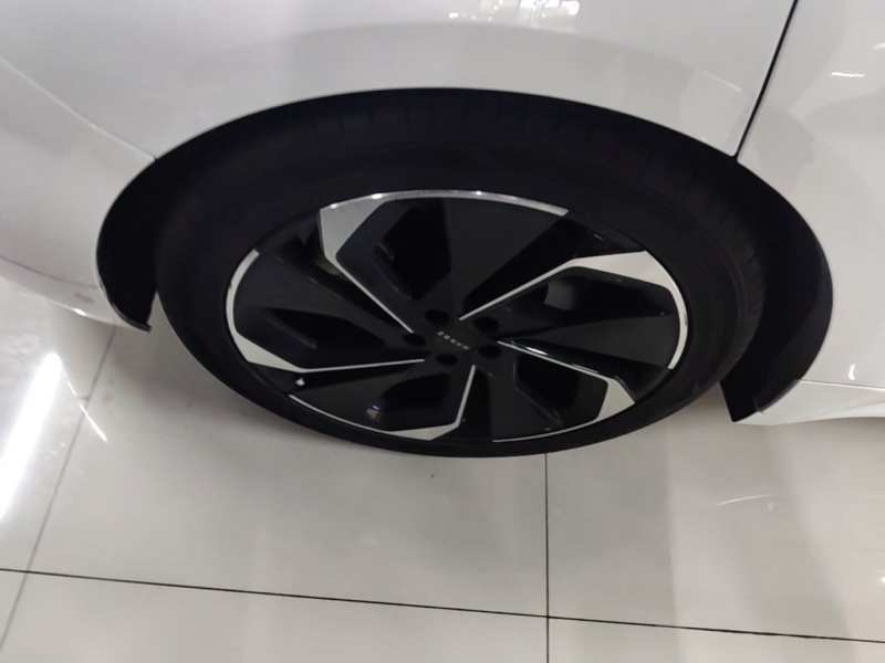 Used Zeekr 001 2023 WE Edition 86 kWh — 25
