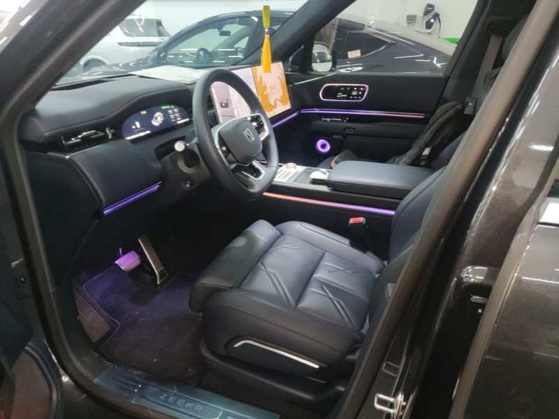 Used Zeekr 9X 2025 Ultra Edition 70kWh — 15