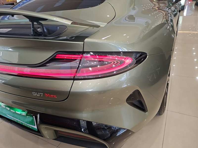 Used Xiaomi Auto SU7 2024 Four-Wheel Drive Ultra-Long Range Advanced Intelligent Driving Max Edition — 7