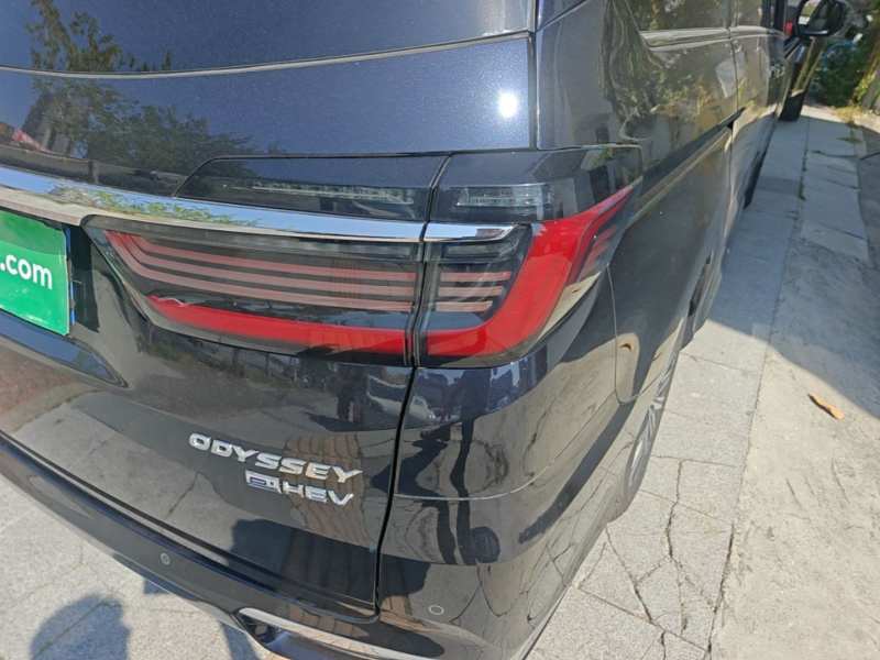 Used Honda Odyssey 2022 2.0L eHEV Prestige Four-Seater Edition — 7