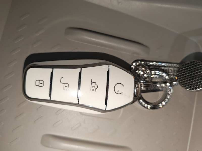 Used BYD Yuan UP 2024 401 km Active Version — 8