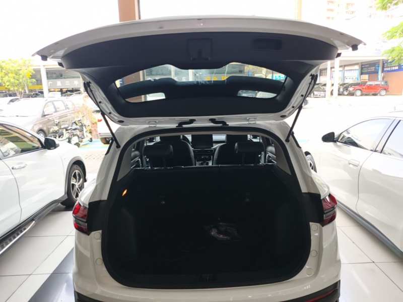 Used Geely Auto Coolray 2025 1.5L CVT Super Edition — 18