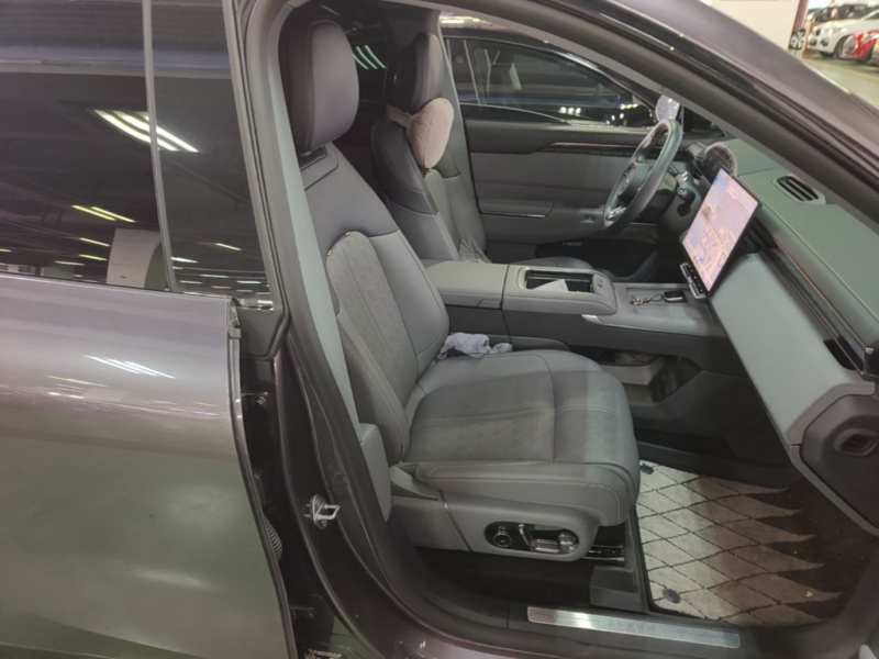 Used Zeekr 7X 2025 100 kWh Long-Range Rear-Wheel Drive with Intelligent Driving Features — 24