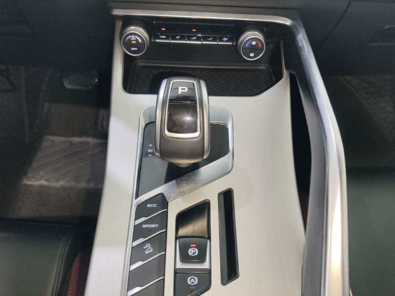Used Geely Auto Coolray 2020 Facelift 240T DCT Hunter — 13