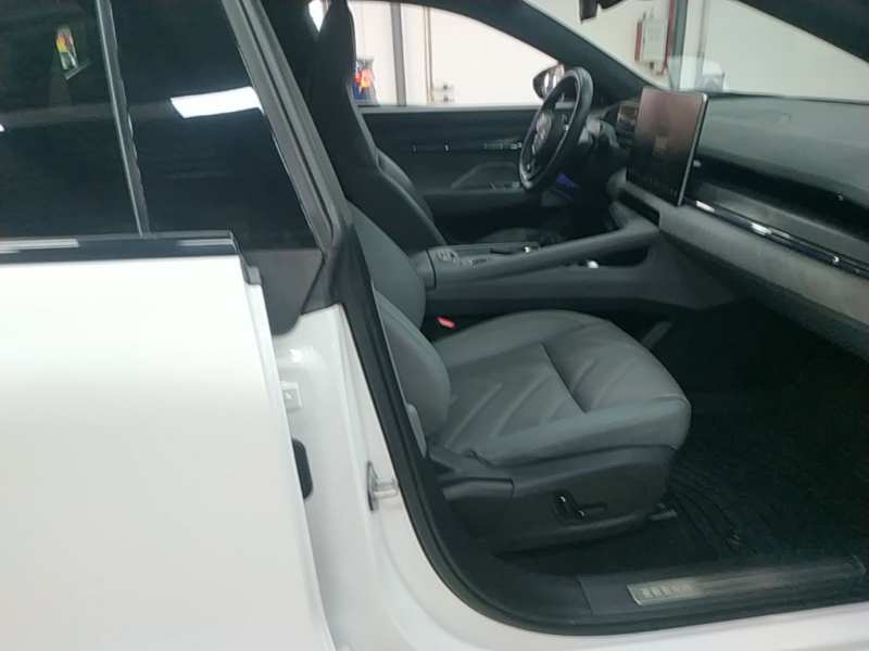 Used Zeekr 001 2023 WE Edition 100 kWh — 24