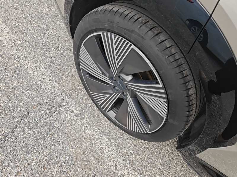 Used Lynk & Co 08 EM-P 2023 120km Long-Range Halo — 25