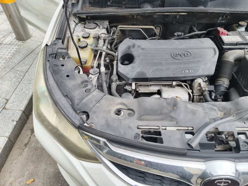 Used BYD Song 2017 Gaishi Upgrade Edition 1.5TID Automatic Luxury Model – Chinese Trim Ya — 21