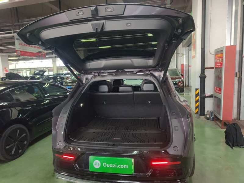 Used Zeekr 7X 2025 100 kWh Long-Range Rear-Wheel Drive with Intelligent Driving Features — 18