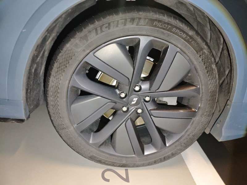 Used Li Auto L9 2022 Max model — 17