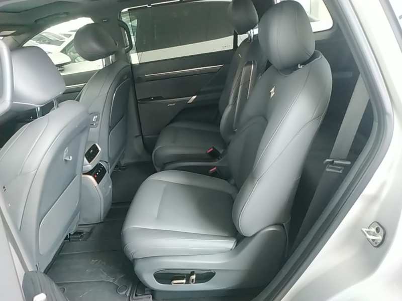 Used Dongfeng eπ eπ008 2024 210Max Range-Extended Version 6 Seats — 16