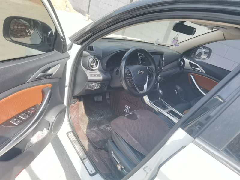 Used BYD Song 2016 2.0TID Automatic Prestige Edition — 17