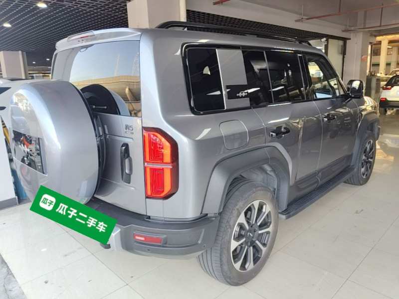 Used Formula Leopard 5 2023 Navigator Edition — 6