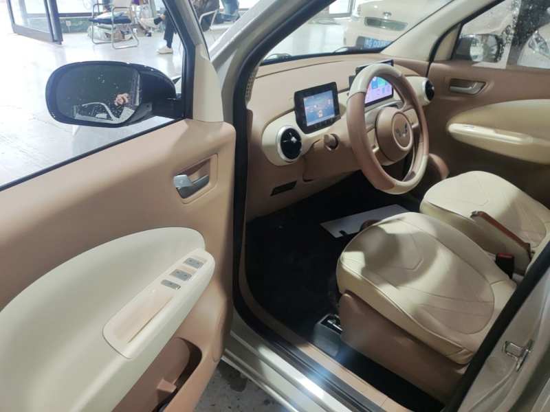 Used Wuling Hongguang MINIEV 2025 Four-Door Version Advanced Edition — 15