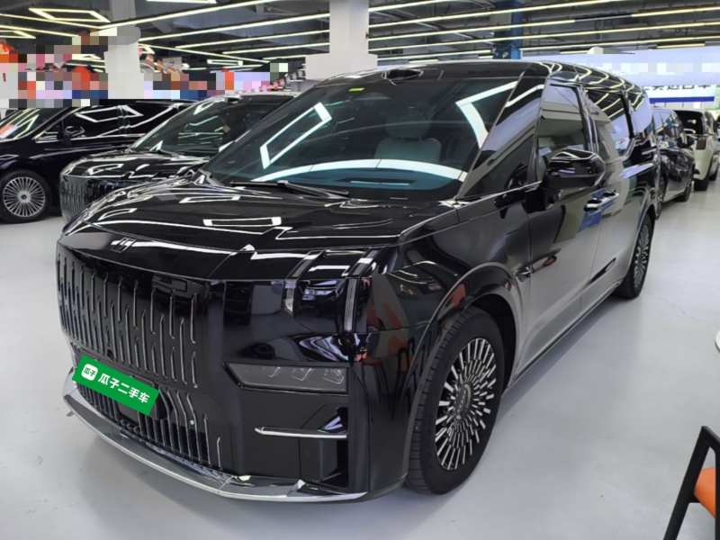 Used Zeekr 009 2024 7-Seater Walk-Through Version Four-Wheel Drive 108 kWh — 1