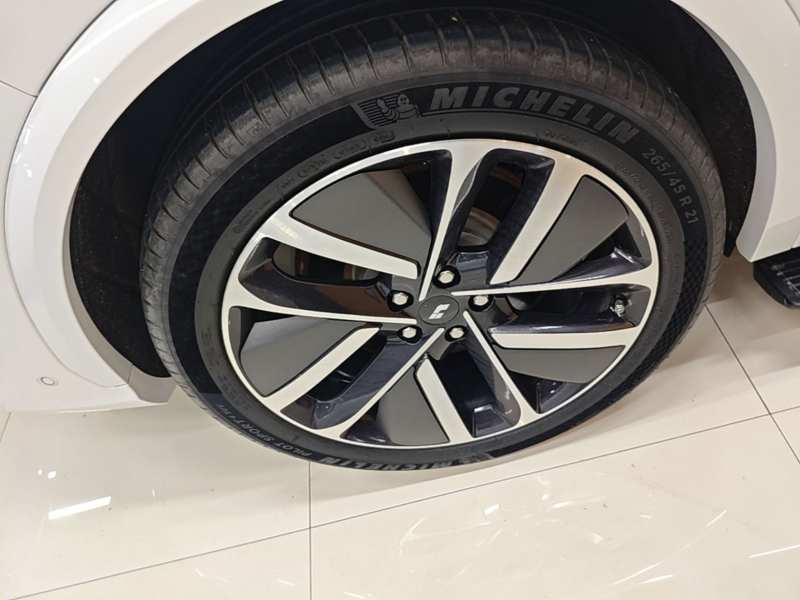 Used Li Auto L7 2023 Max model — 25