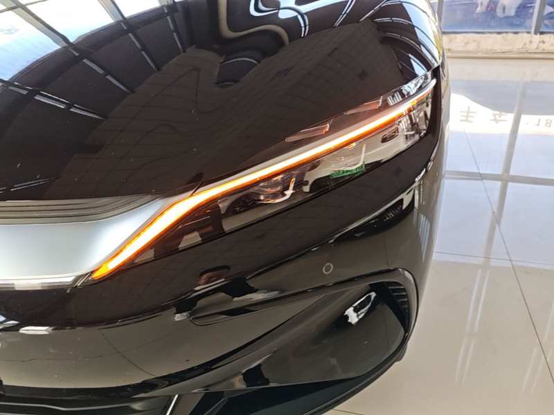 Used BYD Han 2024 EV Glory Edition 506KM Front-Wheel-Drive Premium Model — 23