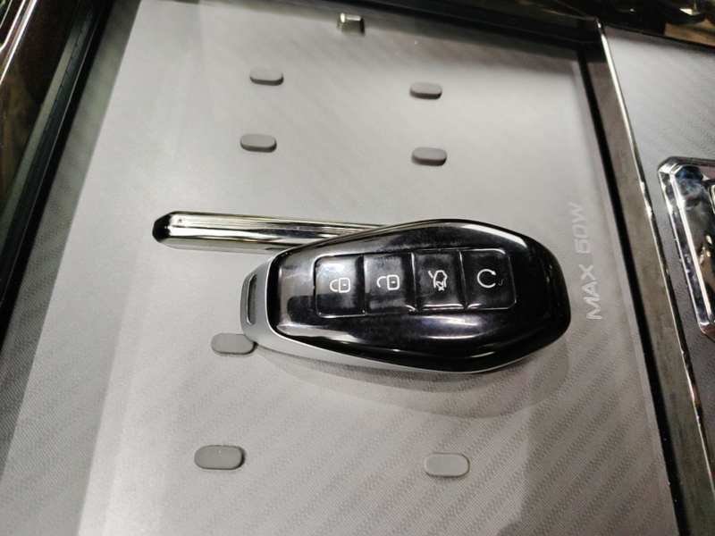 Used Denza Z9GT 2024 630 All-Wheel Drive Pro Version — 9