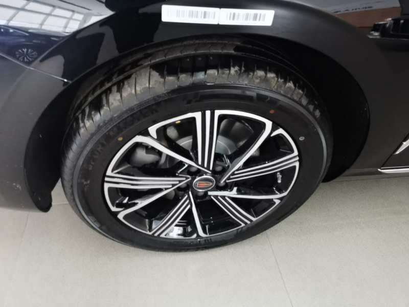 Used Hongqi H5 PHEV 2025 130 Super Hybrid Version — 22