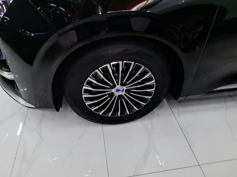 Used Denza D9 2024 DM-i 1050 Luxury Model — 22
