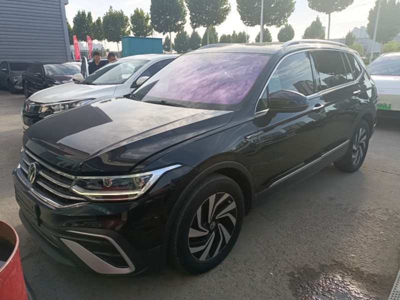 Used Volkswagen Tiguan L 2023 280TSI Automatic Two-Wheel Drive Trendy Innovation Limited Edition