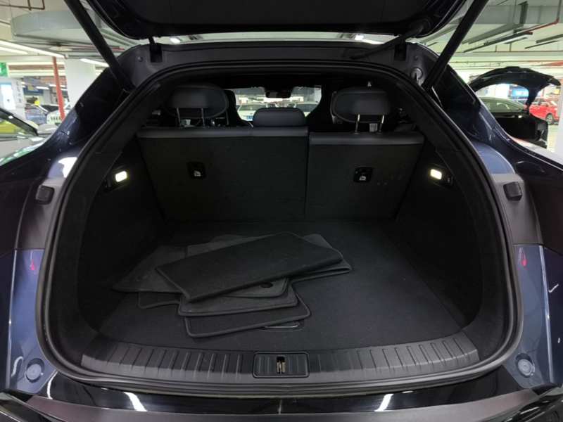 Used Xiaomi Auto YU7 2025 Ultra-Long Range Rear-Wheel Drive Version — 18
