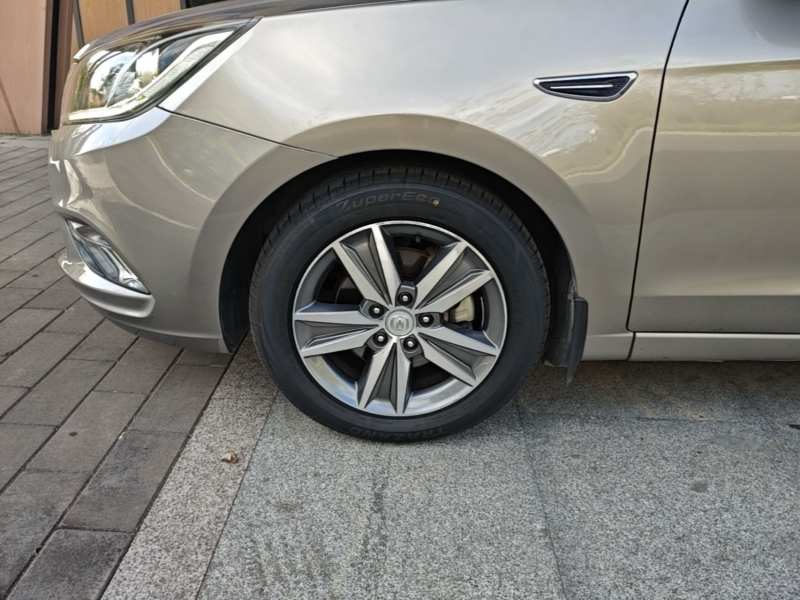 Used CHANGAN Eado 2016 1.6L Manual Fashion Edition — 22