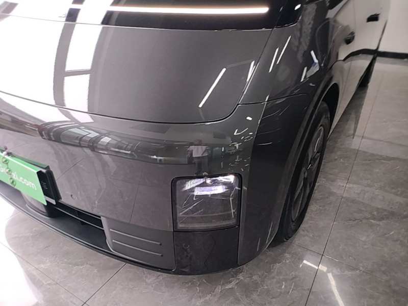 Used Li Auto MEGA 2025 Ultra Smart Refreshed Edition — 23